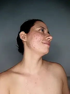 lovely kitt online show from February 25, 7:07 am