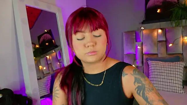 alaia-rogers online show from September 22, 11:41 am