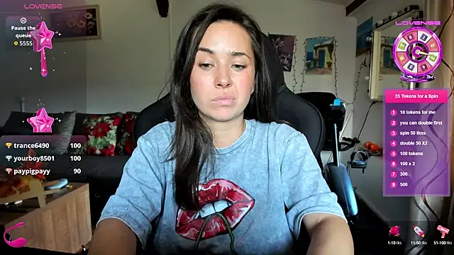 Snapshot of PlayfulGoddess chatting on October 11, 12:52 pm PlayfulGoddess online show from October 11, 12:52 pm