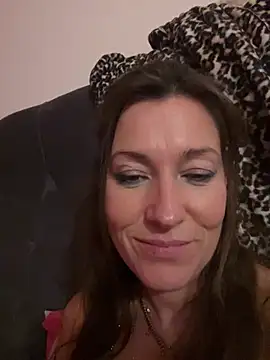 Lwhite1 online show from April 20, 10:24 pm