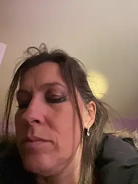 Lwhite1 online show from March 14, 12:44 am