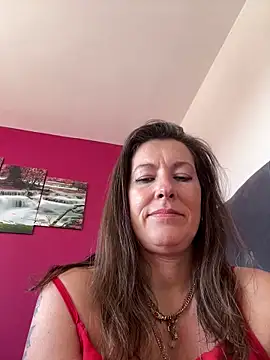 Lwhite1 online show from April 23, 4:20 pm