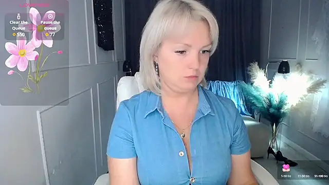 Snapshot of Juarnea chatting on September 26, 2:04 pm Juarnea online show from September 26, 2:04 pm