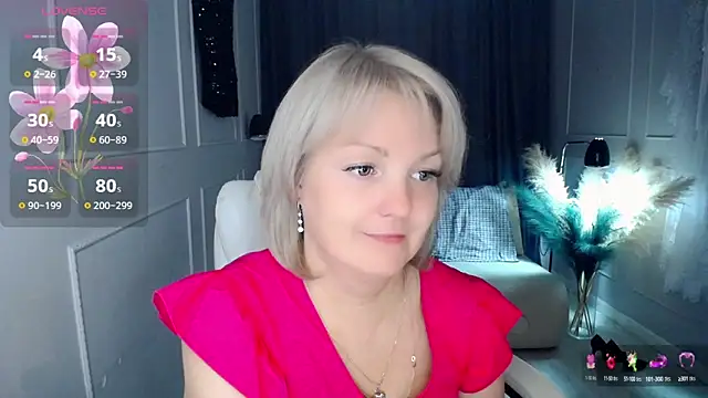 Snapshot of Juarnea chatting on September 10, 2:06 pm Juarnea online show from September 10, 2:06 pm