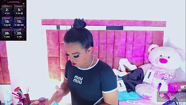 KayleighDreams  online show from April 24, 3:42 am