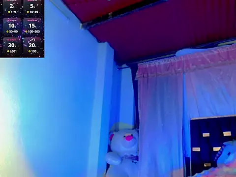 KayleighDreams  online show from October 13, 9:45 am