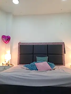 Aslhyn Gomez online show from April 24, 9:17 pm