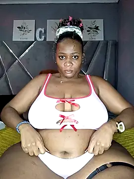 CocoBootyyy online show from April 29, 5:21 am