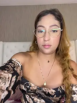 emily parkerr online show from April 20, 7:28 pm