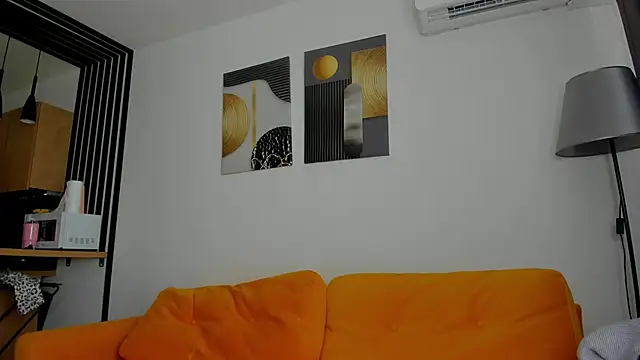 Patricia bloom online show from April 26, 4:21 am