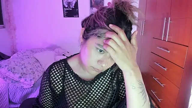 StephaniFox online show from April 26, 12:08 am