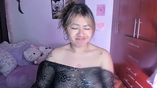 StephaniFox online show from April 9, 4:15 am