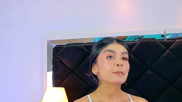 Holly Brensonexx  online show from December 16, 3:29 pm