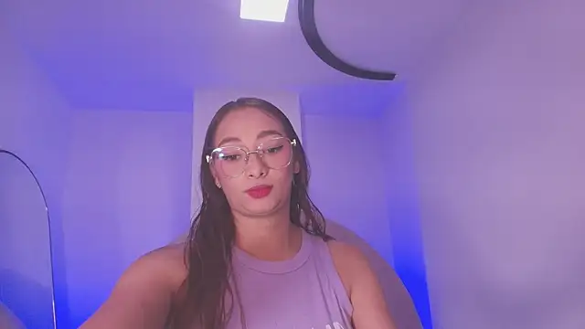 vale ross  online show from April 21, 3:02 am