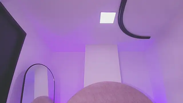 vale ross  online show from April 27, 3:14 am