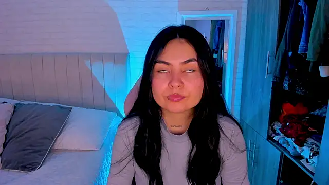 soytania online show from April 26, 3:04 am