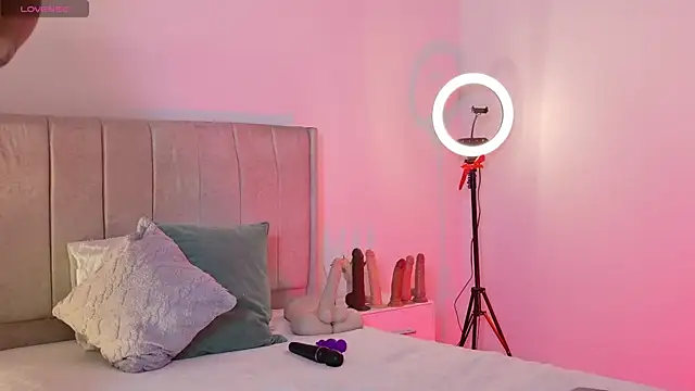 1m megan online show from July 9, 4:26 am