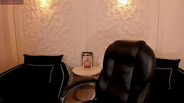 ViolettCastel online show from October 12, 4:53 pm