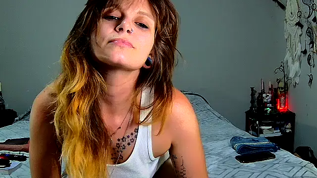 ZeelaXoXo online show from November 9, 5:47 am