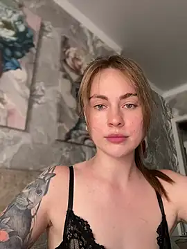 LoveGameSexx online show from June 24, 11:42 am