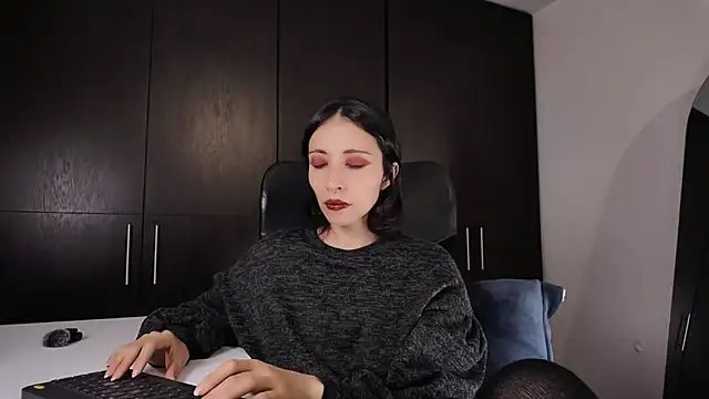 Edranah online show from April 25, 11:02 pm