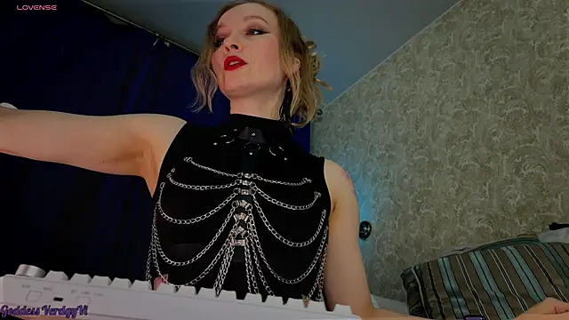 VerdgyMiller online show from April 25, 11:02 am