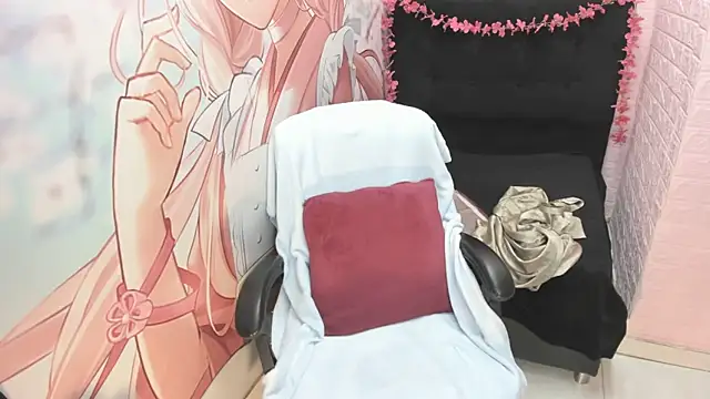 AllysonMilf69 online show from April 23, 2:41 pm