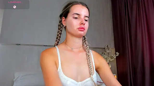 Erika Carpenter online show from July 25, 2:18 am