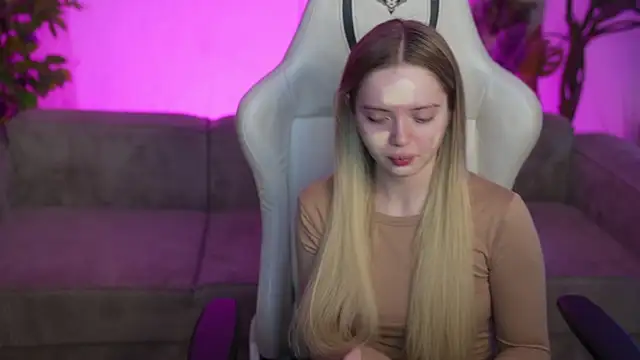 Cassy-Celestial  online show from December 20, 9:35 am