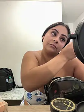 Sol biglips online show from February 20, 4:19 pm