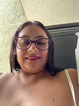 Sol biglips online show from April 29, 5:30 pm