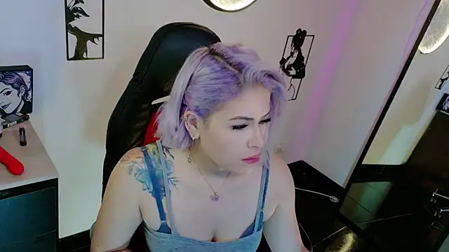 Natalia Montoya online show from February 9, 12:13 am