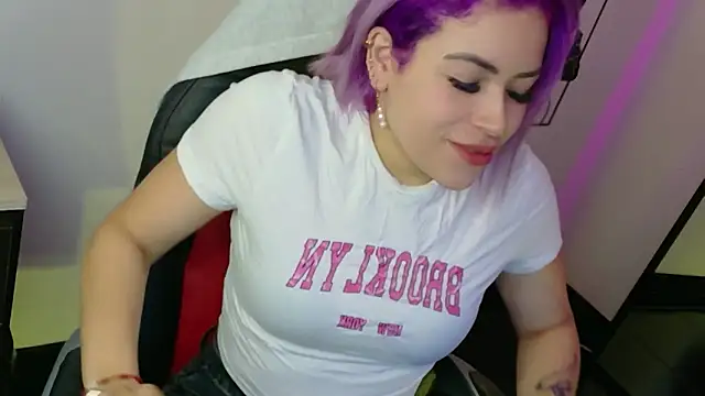 Natalia Montoya online show from April 19, 7:41 am