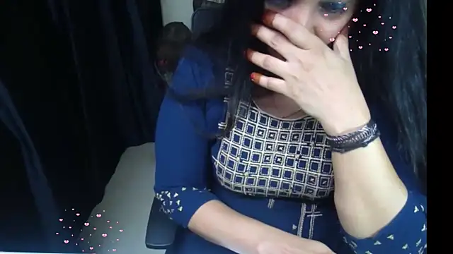 Arushisingh8888 online show from April 24, 2:42 pm