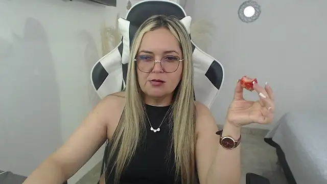 samy vsn online show from April 11, 5:49 pm