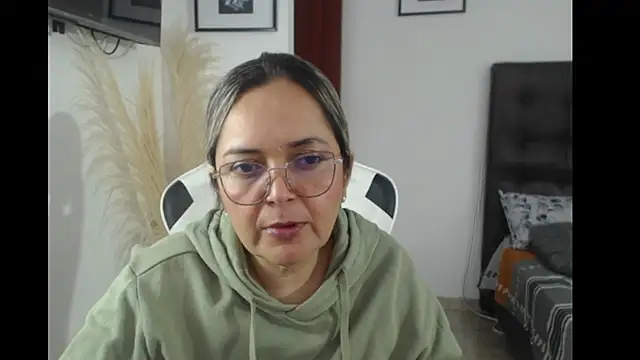 Snapshot of samy_vsn chatting on October 9, 6:34 pm samy vsn online show from October 9, 6:34 pm
