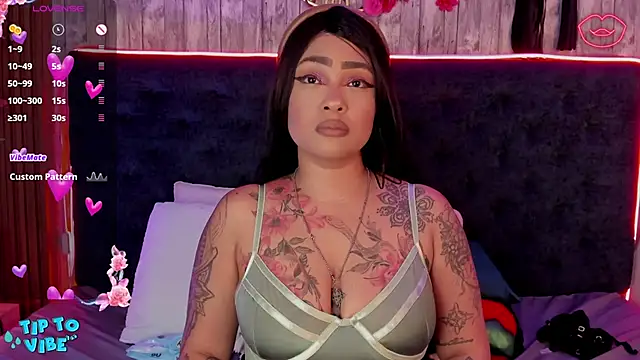 Neko Misaki online show from April 25, 1:41 pm