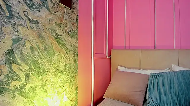 Emelyy Carter online show from October 23, 12:00 pm