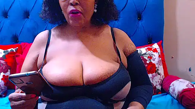 ebonycandy10 online show from October 29, 12:42 pm