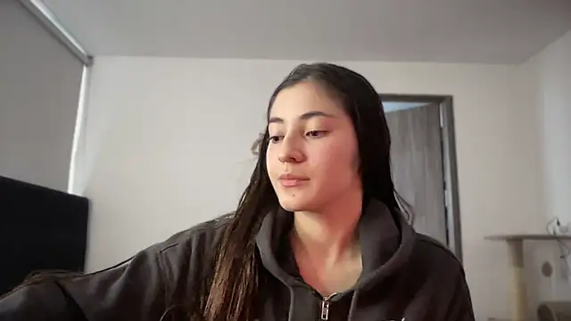 Pric3sgabi online show from October 22, 7:52 pm