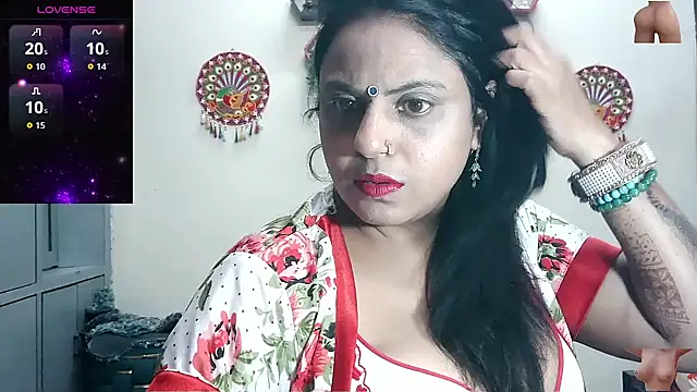 Sexy komolika online show from October 17, 6:00 pm