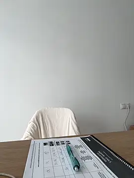 Snapshot of streetdoll chatting on September 9, 3:45 pm streetdoll online show from September 9, 3:45 pm