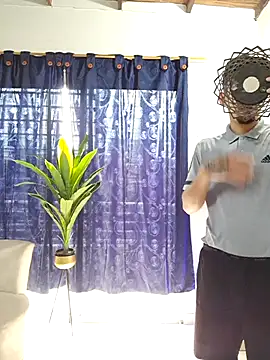 royalgirls x online show from April 24, 9:06 pm