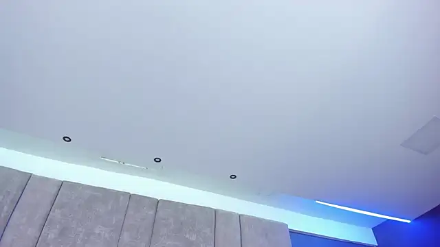 PaulinaDuarte online show from April 8, 12:18 pm