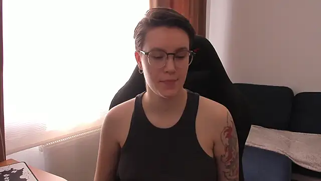 JessieFlower online show from May 8, 8:28 am