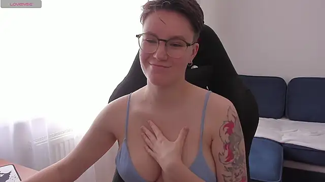JessieFlower online show from June 20, 8:07 am