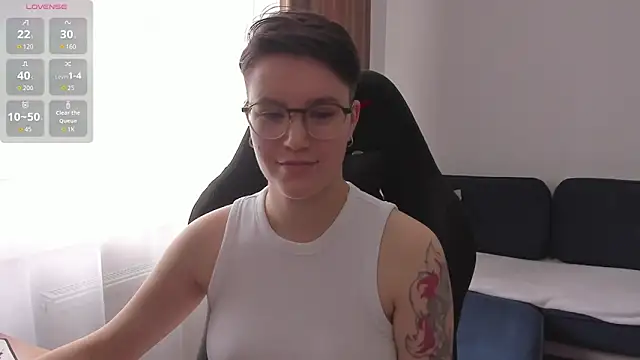 JessieFlower online show from June 18, 9:14 am