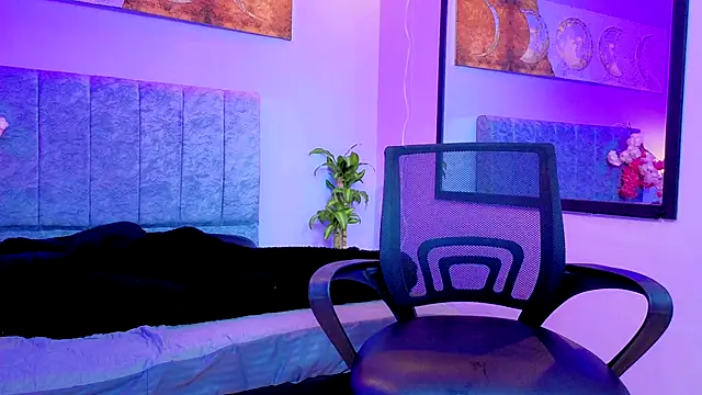 Lana stone  online show from September 22, 6:01 am