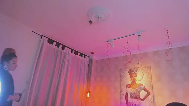 Shantall   online show from February 11, 11:23 am