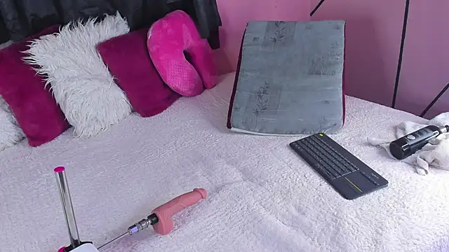 cloe bridgee online show from January 18, 3:03 am